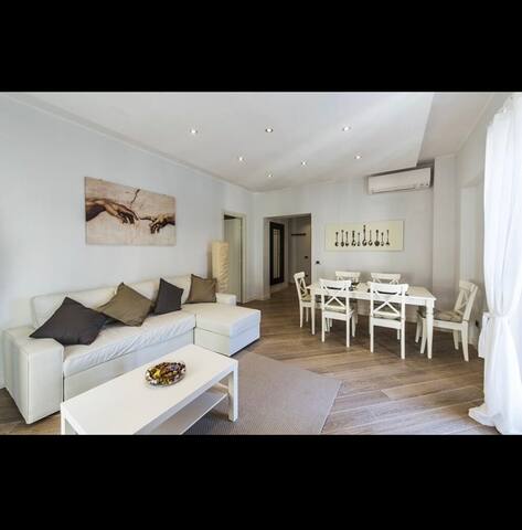 Trastevereroof apt. 14 gallery image 3