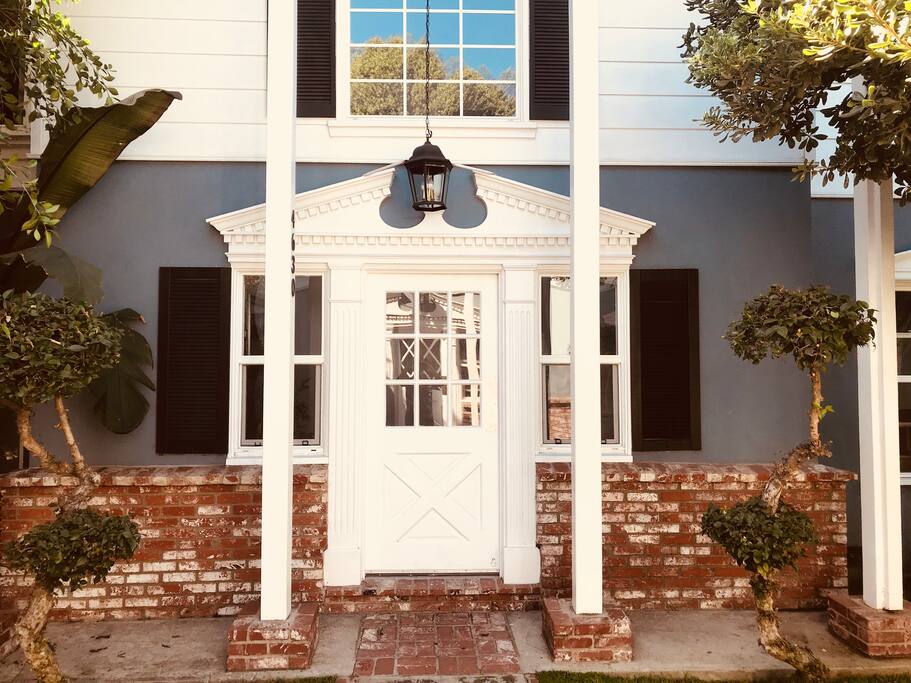 American Colonial Architecture!