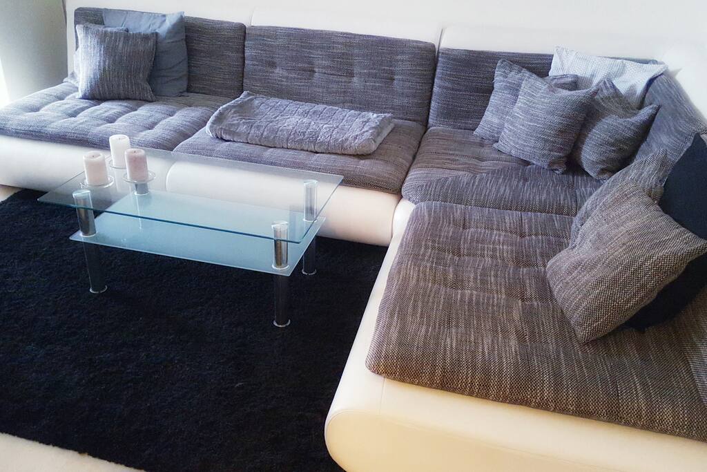 Wohnzimmer / Sofa