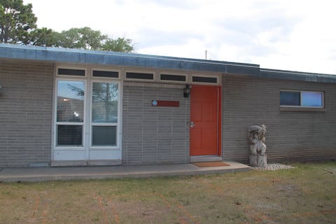 Dutch John City Newly Remodeled 4 bedroom Home