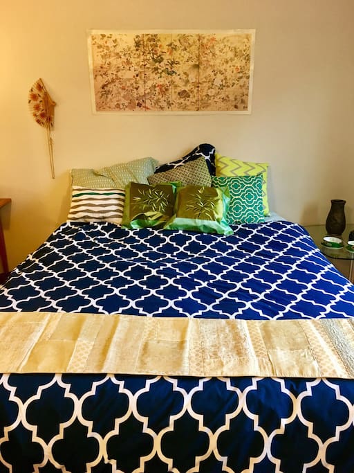 Queen size bed