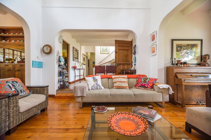 Gorgeous 3 bed Villa near beach a home from home gallery image 5