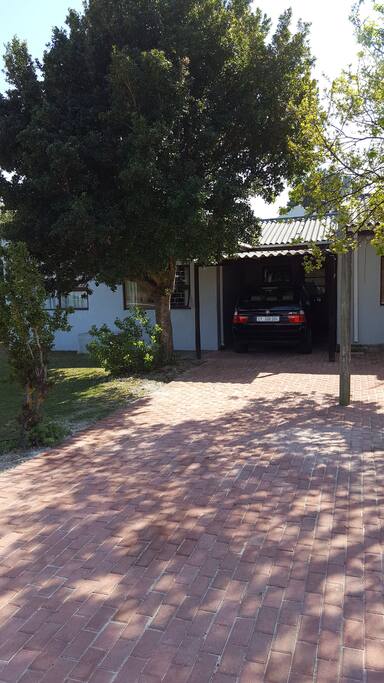 Driveway & carport