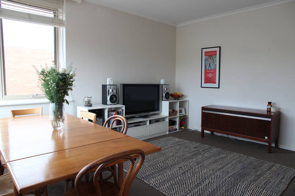 Living Room & Radiogram