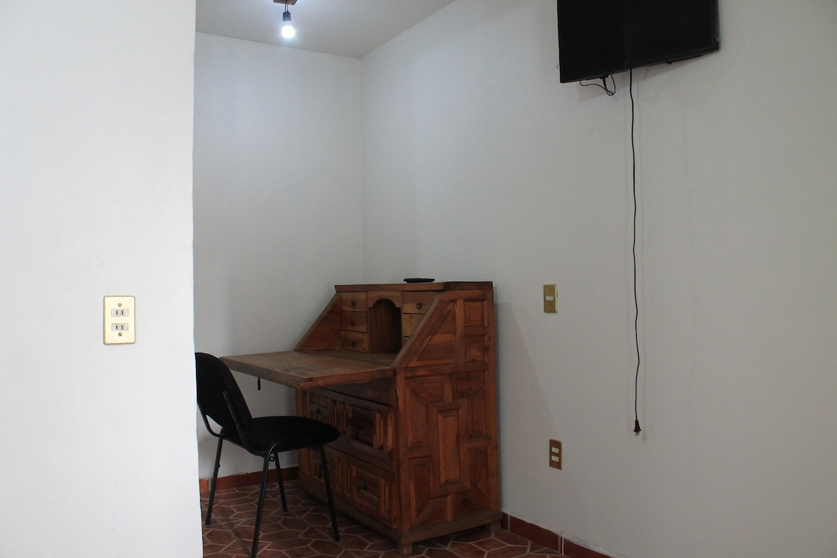 Anuncio de Airbnb popular: Tlalpan CDMX Apartment (Metrobus El Caminero) en Colonia Fuentes Brotantes