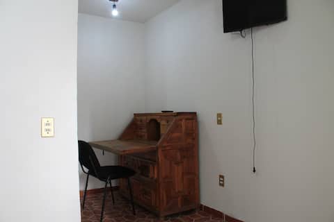 Popular Airbnb listing: Tlalpan CDMX Apartment (Metrobus El Caminero) in Colonia Fuentes Brotantes