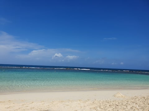 PLAYA ESCONDIDA  Enjoy a few days of rest