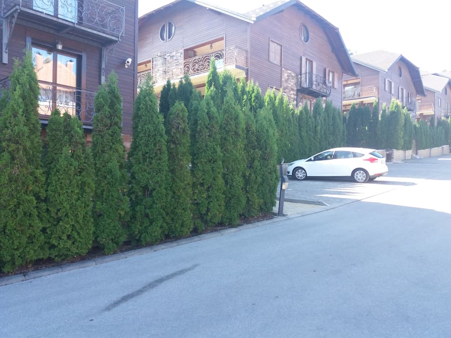 Free parking for guests
