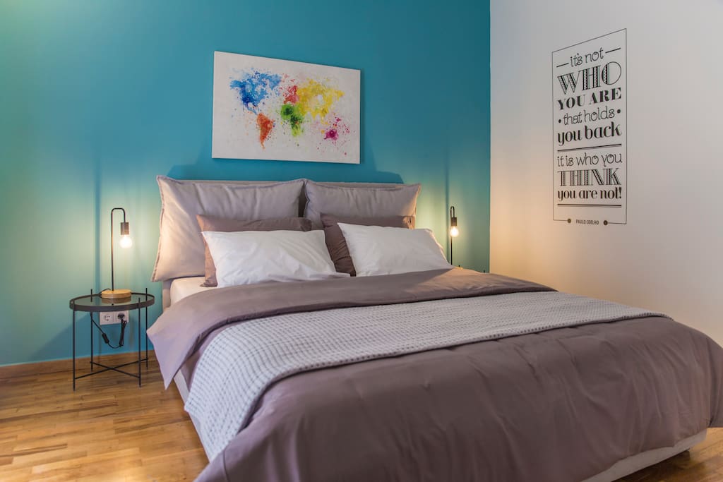 Double bedroom with queen size bed