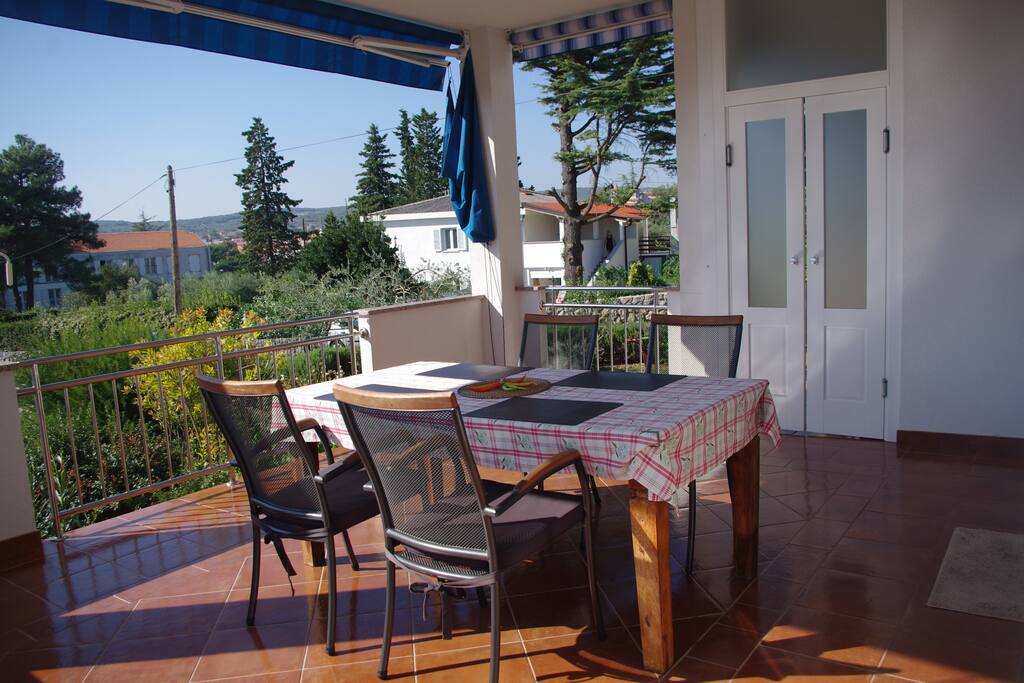 Huge terrace hidden from the view