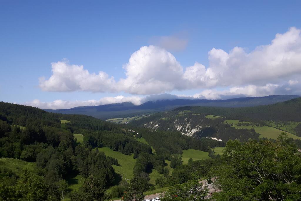 vue du balcon, l'été