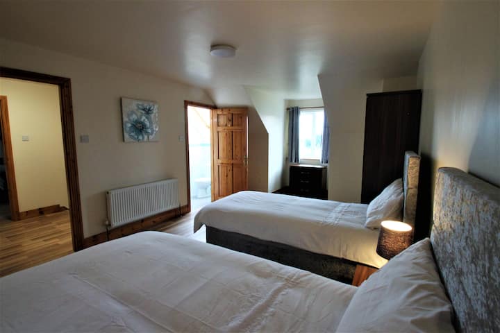 חדר שינה שלוש