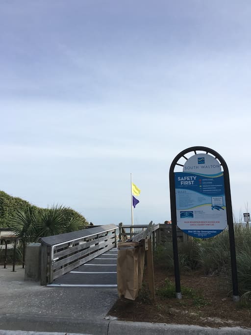 Beach Access on Highway 83 S in Blue Mountain Beach