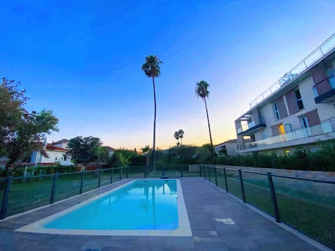 Top Airbnb: Beautiful studio + terrace between Cannes & Antibes in Vallauris