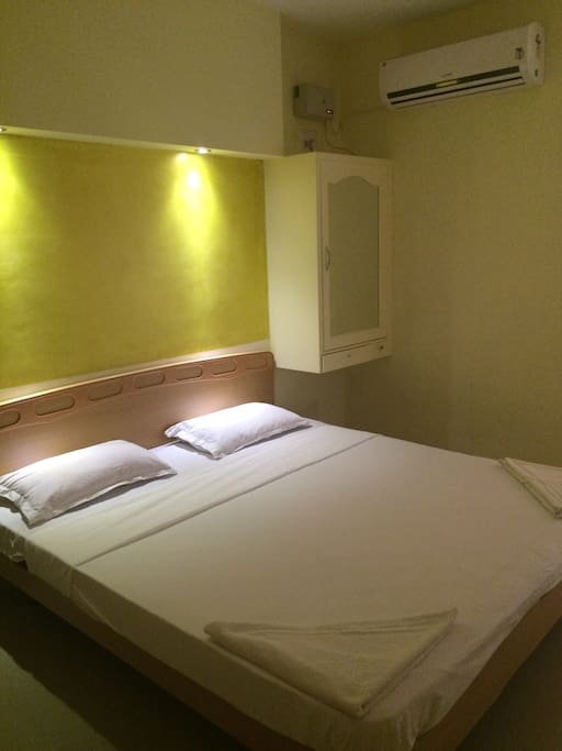 Comfortable beds with airconditioning.