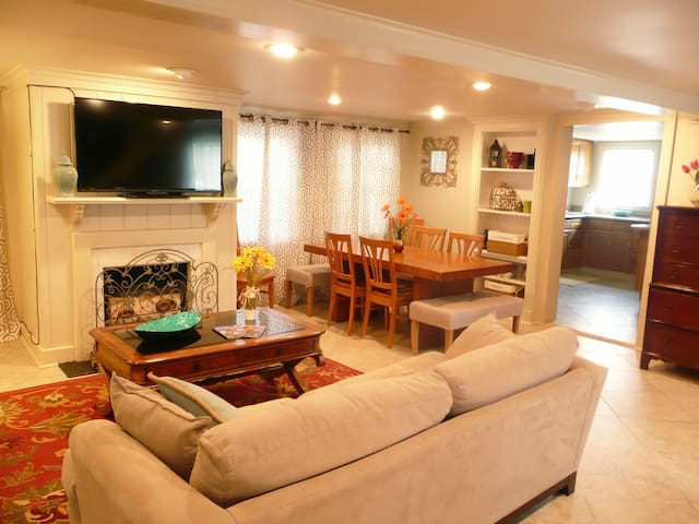 Hidden Treasure for large groups 15 min. from FQ.