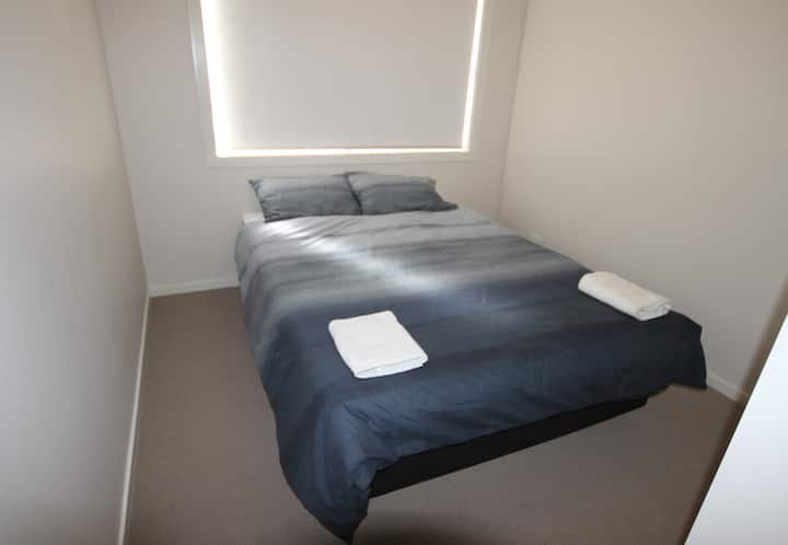 ห้องนอน 2 - เตียงควีนไซส์