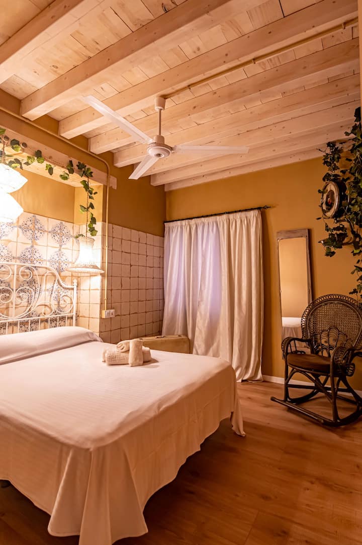 საძინებელი 1