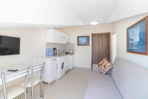 Sahile ve merkeze yakın Apart daire