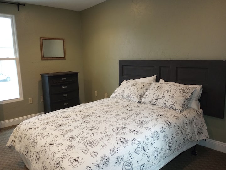 غرفة النوم 2