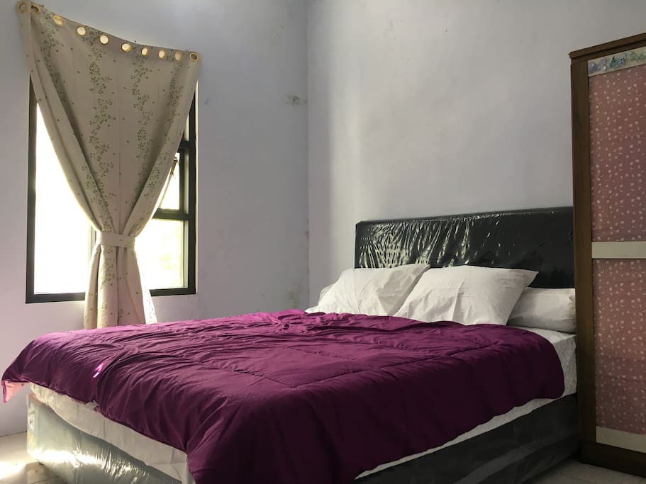 Room with fan