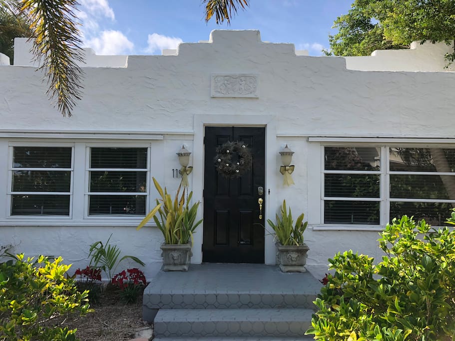 Front of Palmway House (3/2)