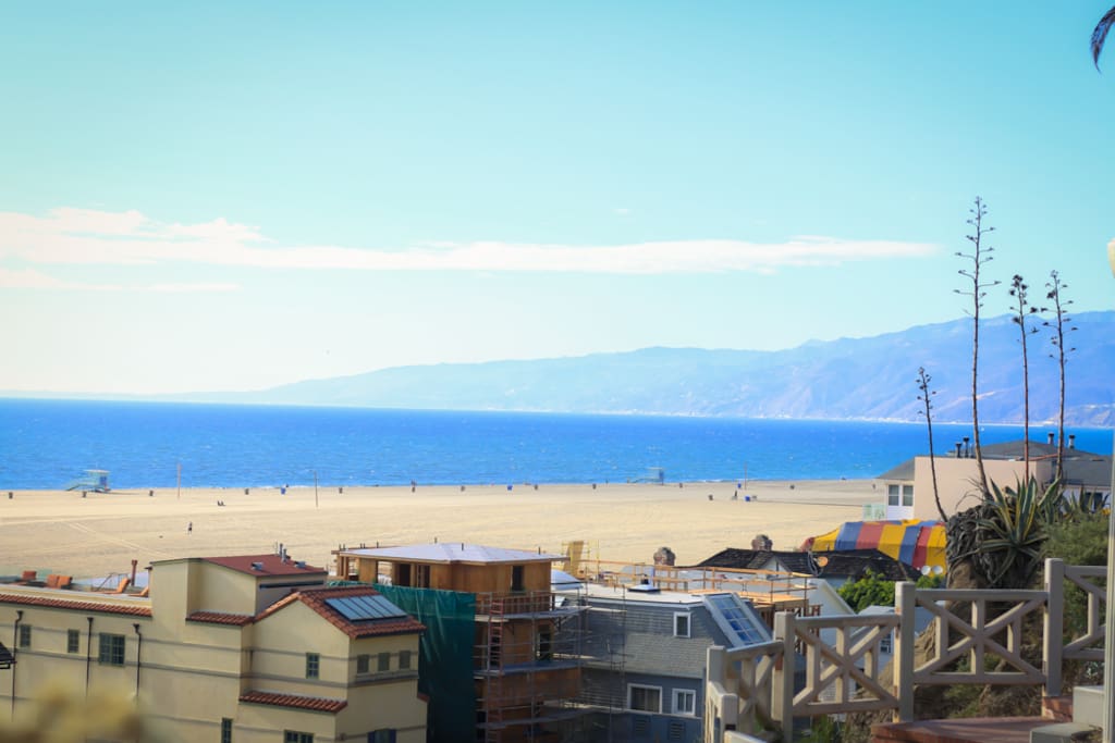 30 minutes away from beautiful Santa Monica
