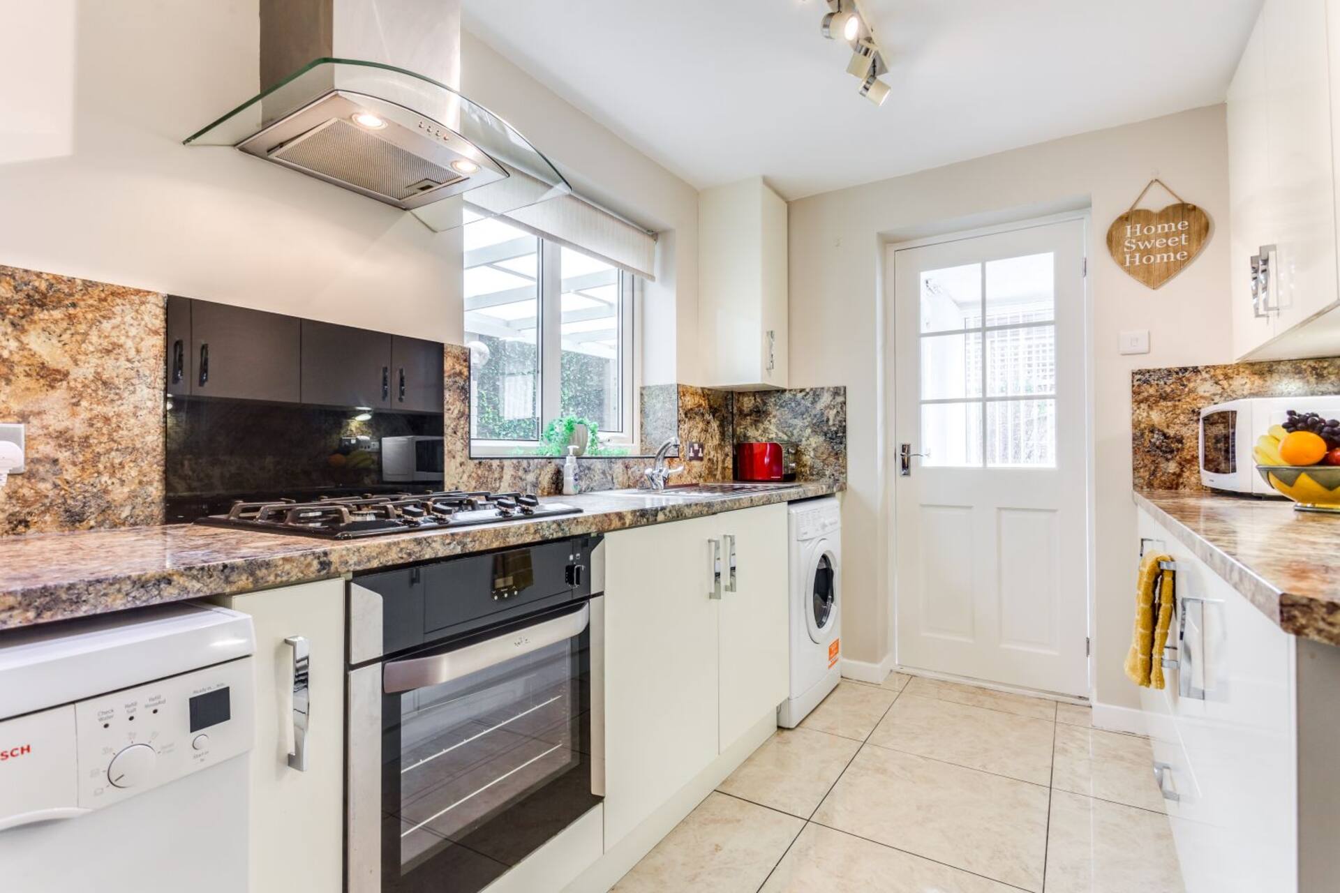 Delightful Garforth Home — photo 4
