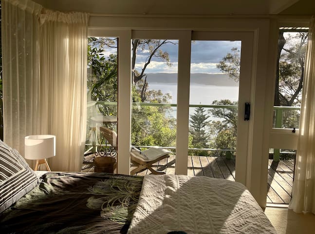 Treetop Water View Sanctuary