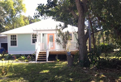 TURTLE COTTAGE AN ISLAND OASIS -  PINE ISLAND