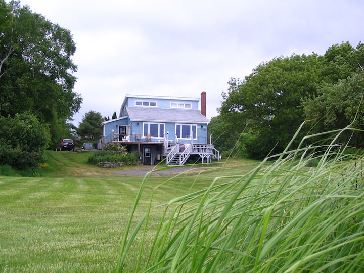 Mahoney's Beach House Houses for Rent in Antigonish, Nova Scotia