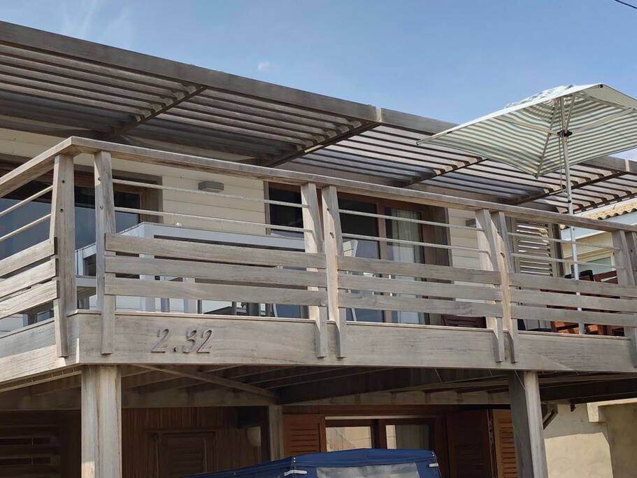 Chalet en bois a 1min à pied de la plage de Gruissan