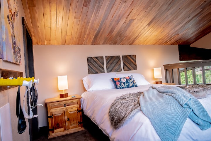 Двойна спалня