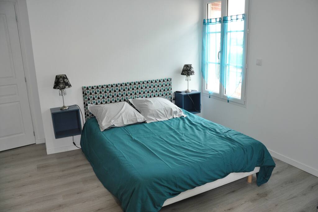 Chambre 1 : lit double