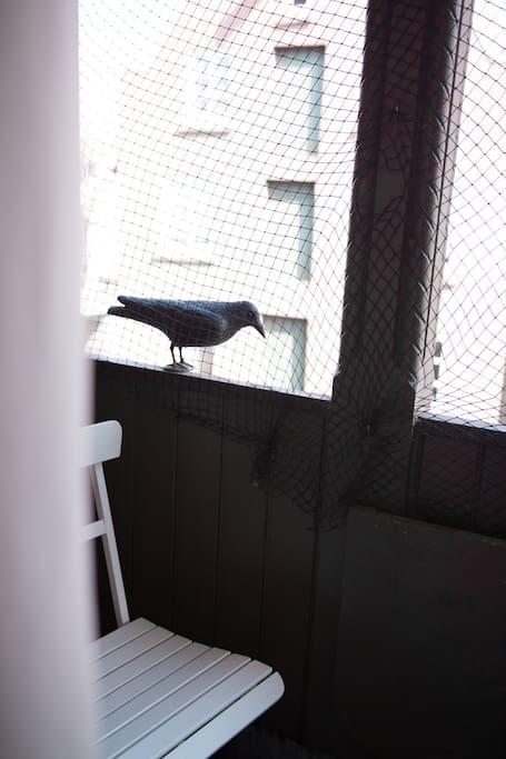 Kleiner Balkon mit Morgensonne