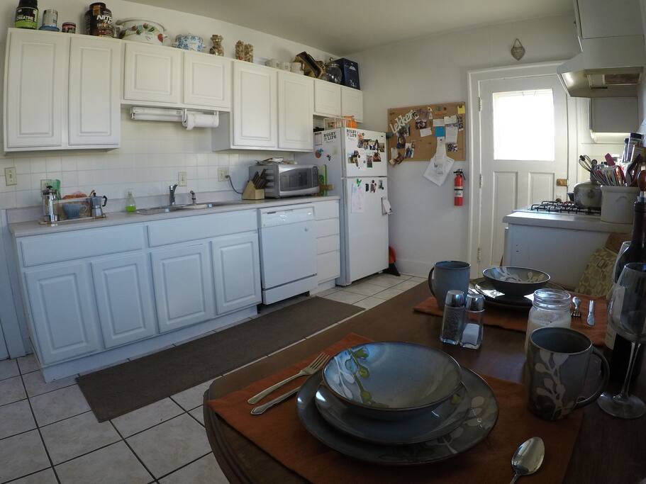 Full Kitchen