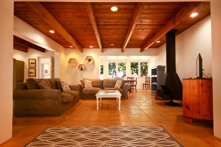 Airbnb Vermaaklikheid Vacation Rentals Places To Stay