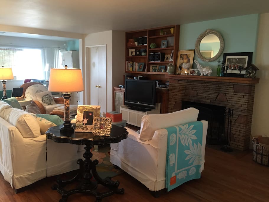 Living room, Aloha!