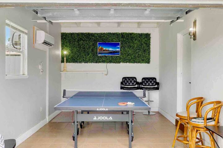 Saltwater Heated POOL, Playground & Game Room! gallery image 3