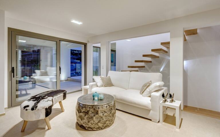 casa de lujo con vista al mar puerto andratx gallery image 2