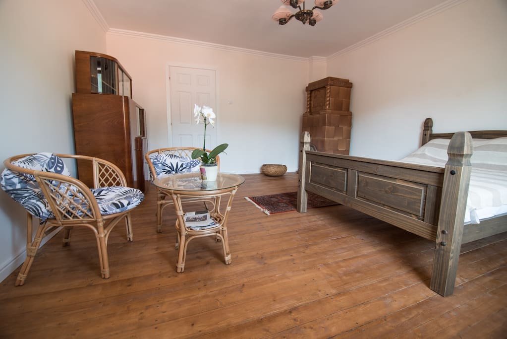 Room 1