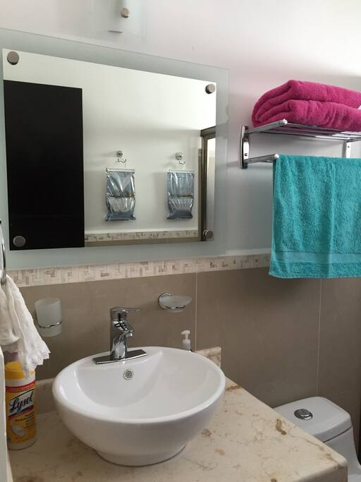 Baño completo Hab 1