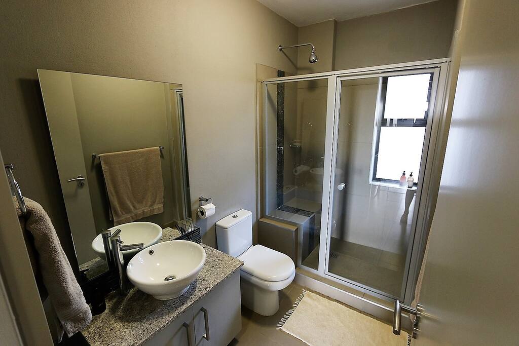 Towels, body wash and shampoo is supplied.