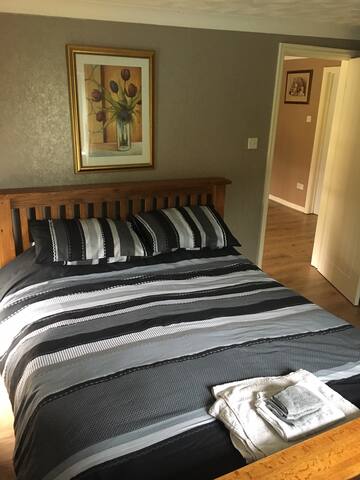 Double room with 2 shared bathrooms