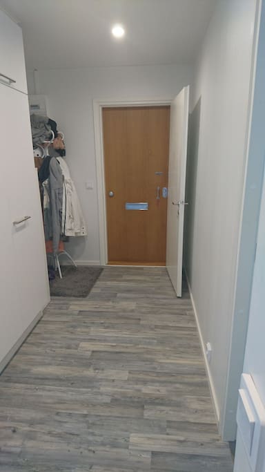 Eteinen