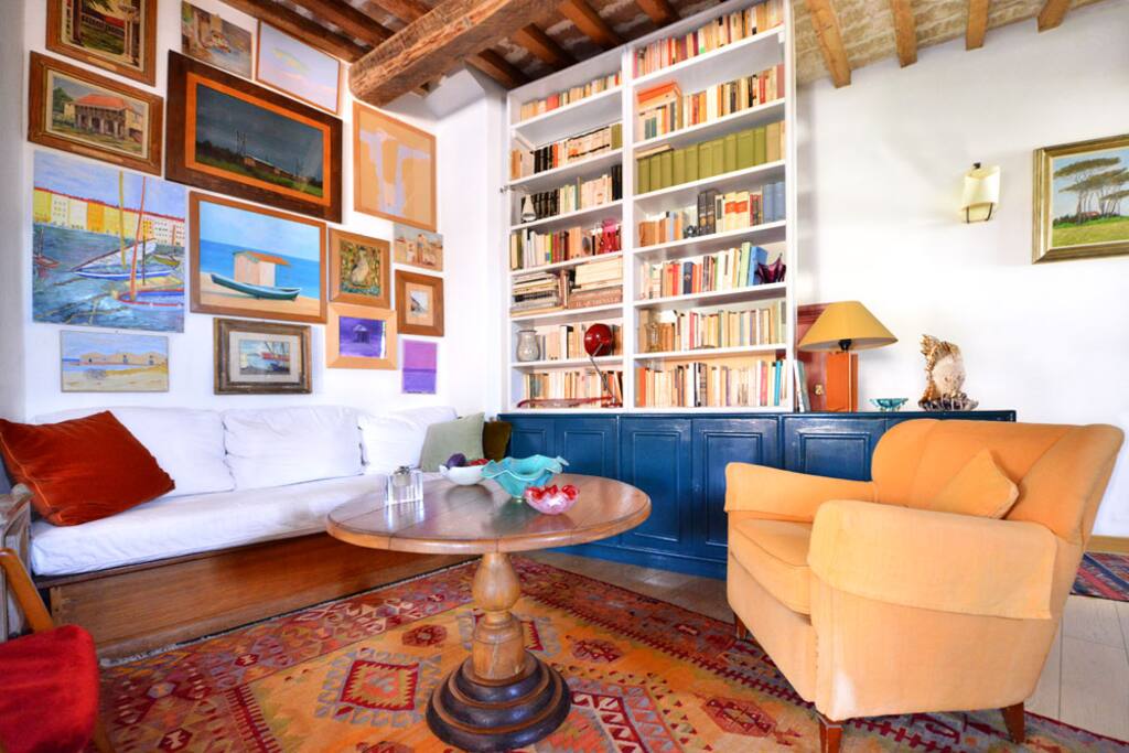 Other view of the living room