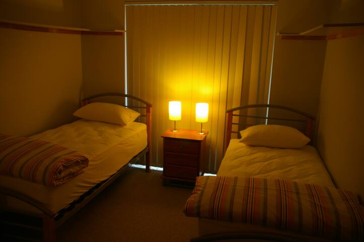 The Zanthoreas gallery image 5