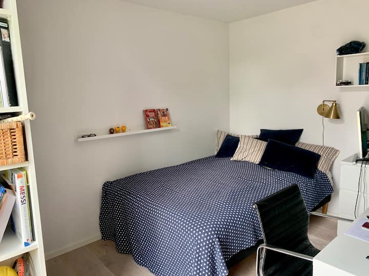 Спалня II приземен етаж - легло 140 см