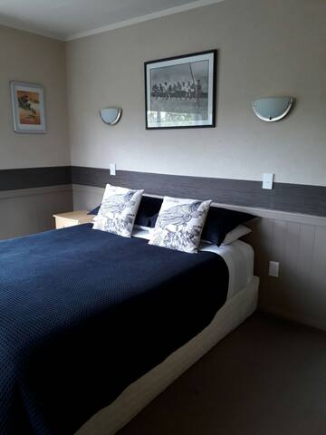 Mac Airt House Tui Room,  1 bedroom
