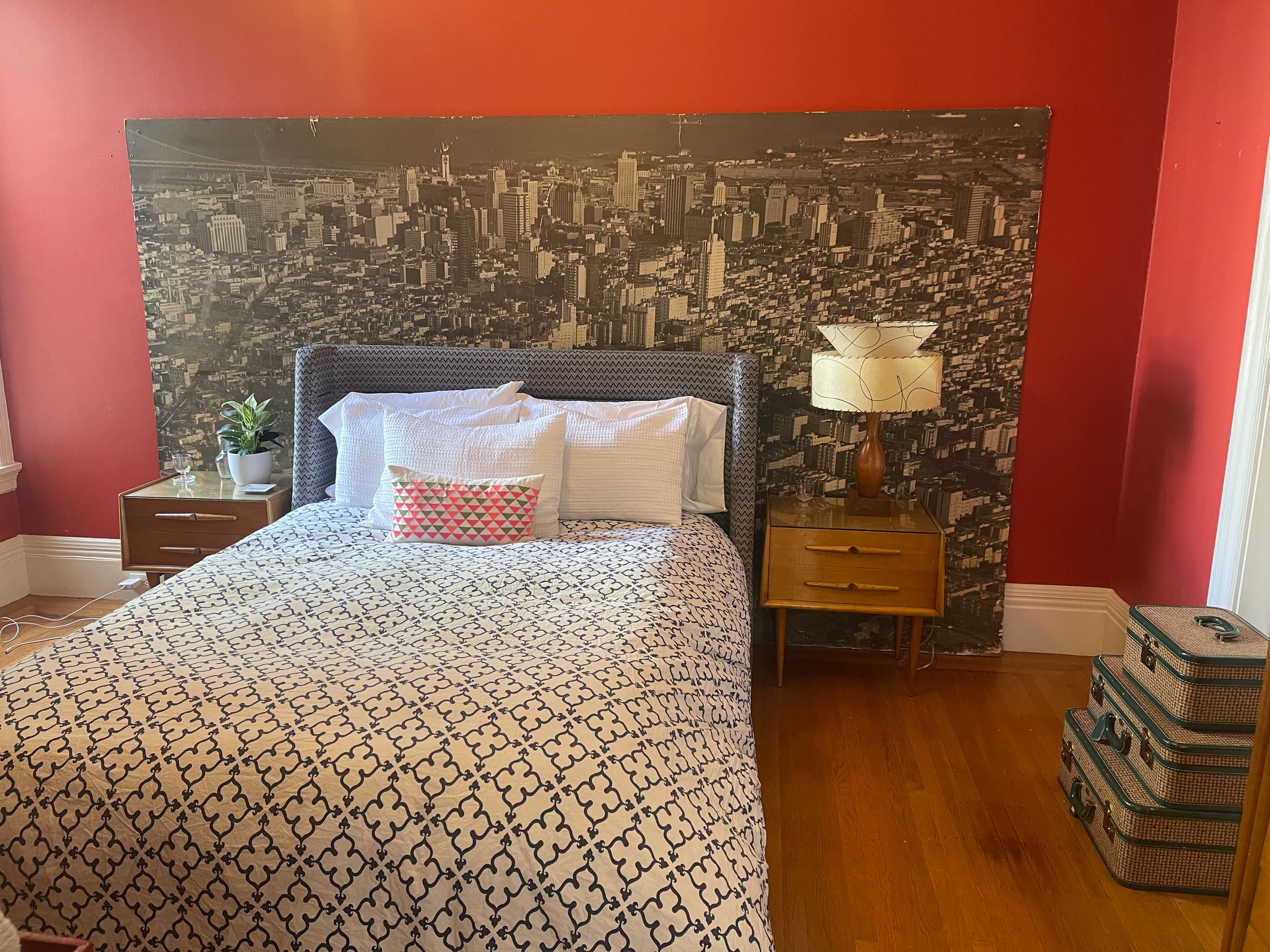 Home in San Francisco · ★4.94 · 3 bedrooms · 3 beds · 1 bath - Image 15